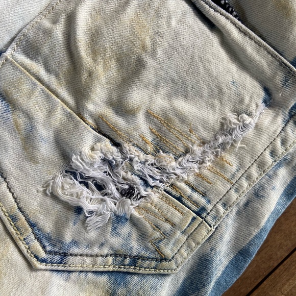 8ighth DStrkt Jeans Mens 30X 32 light wash Distressed/ Destroyer jeans. - Picture 9 of 15